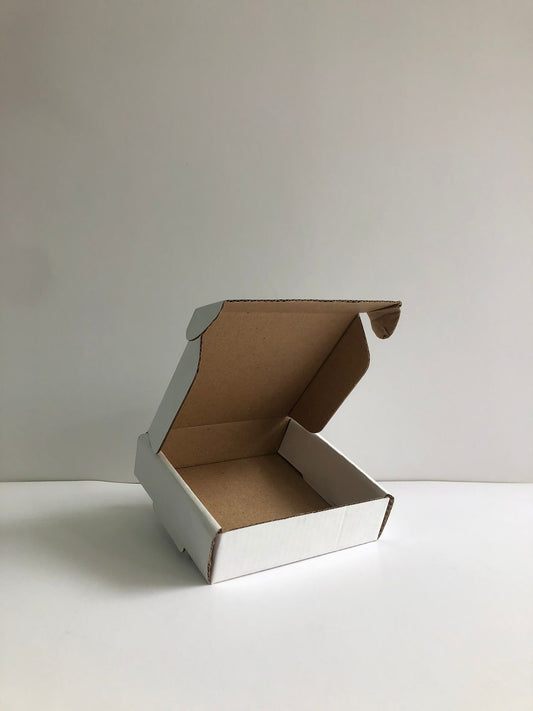 Caja Baul en Microcorrugado Blanco Cafe 11x10x3