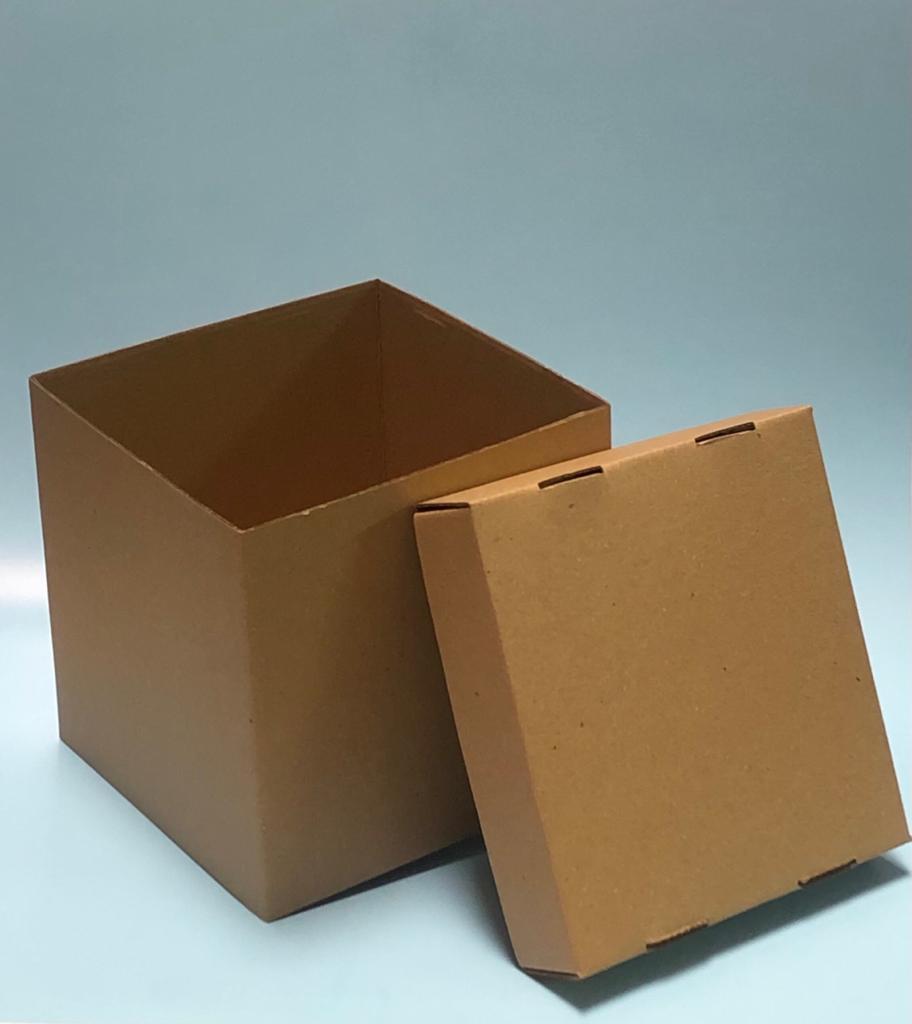 Caja Tapa y Base en Carton Microcorrugado Cafe Cafe de 19x19x19