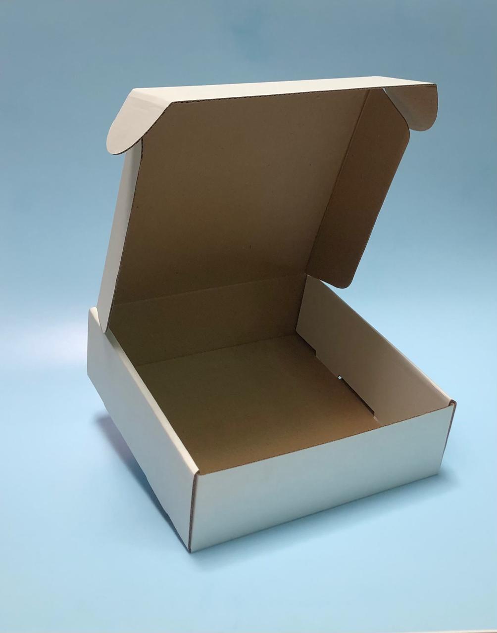 Caja Baul en Microcorrugado Blanco-Cafe 20x20x6