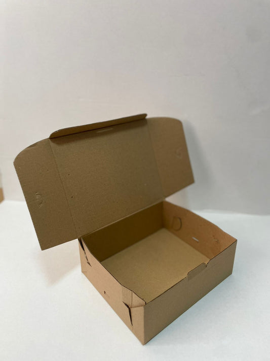 Caja Baul cierre Torta de 19x16x7 en Microcorrugado Cafe Cafe