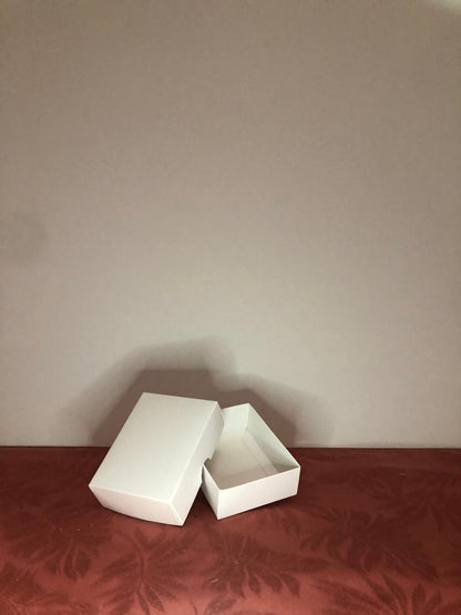 Caja Baul Tapa y Base Blanca de 9x7x3