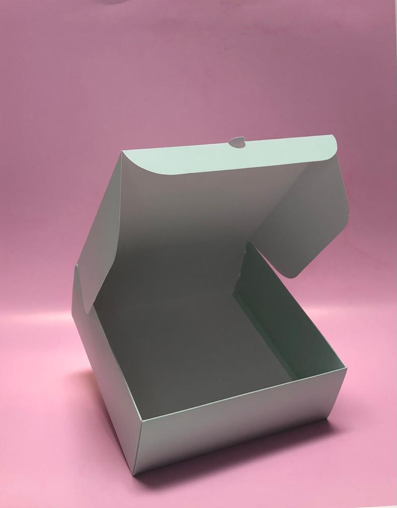 Caja Baul en Cartulina Color de 19x19x7