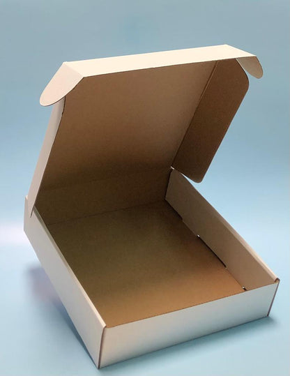 Caja Baul en Microcorrugado Blanco Cafe de 25x25x6
