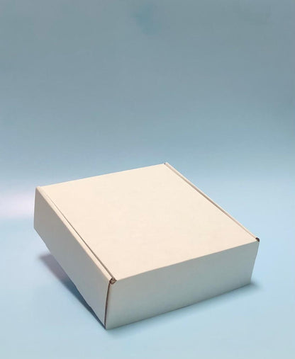 Caja Baul en Microcorrugado Blanco-Cafe 20x20x6