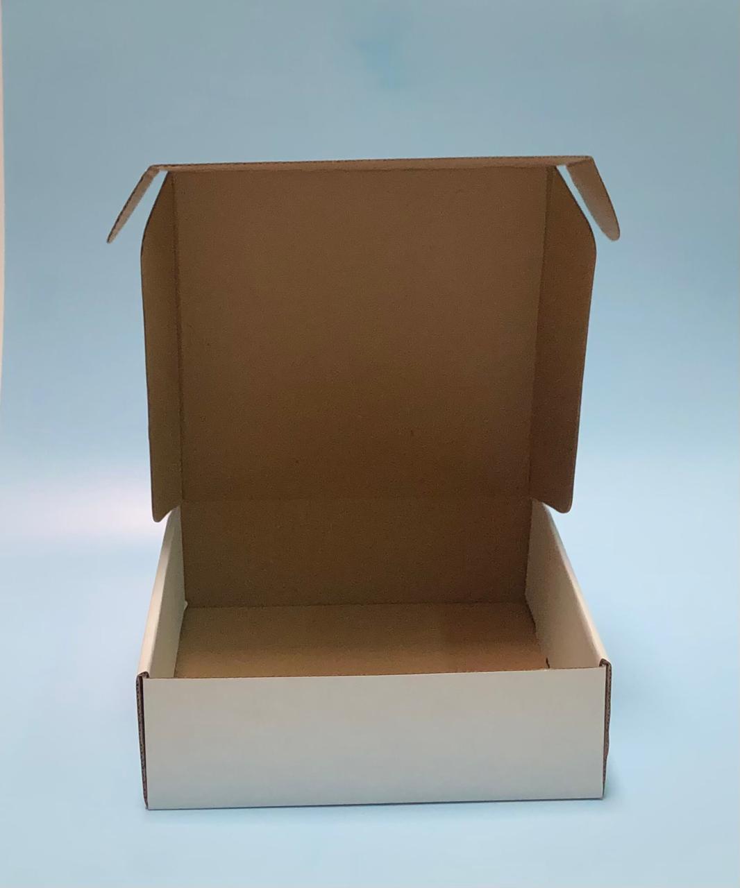 Caja Baul en Microcorrugado Blanco-Cafe 20x20x6